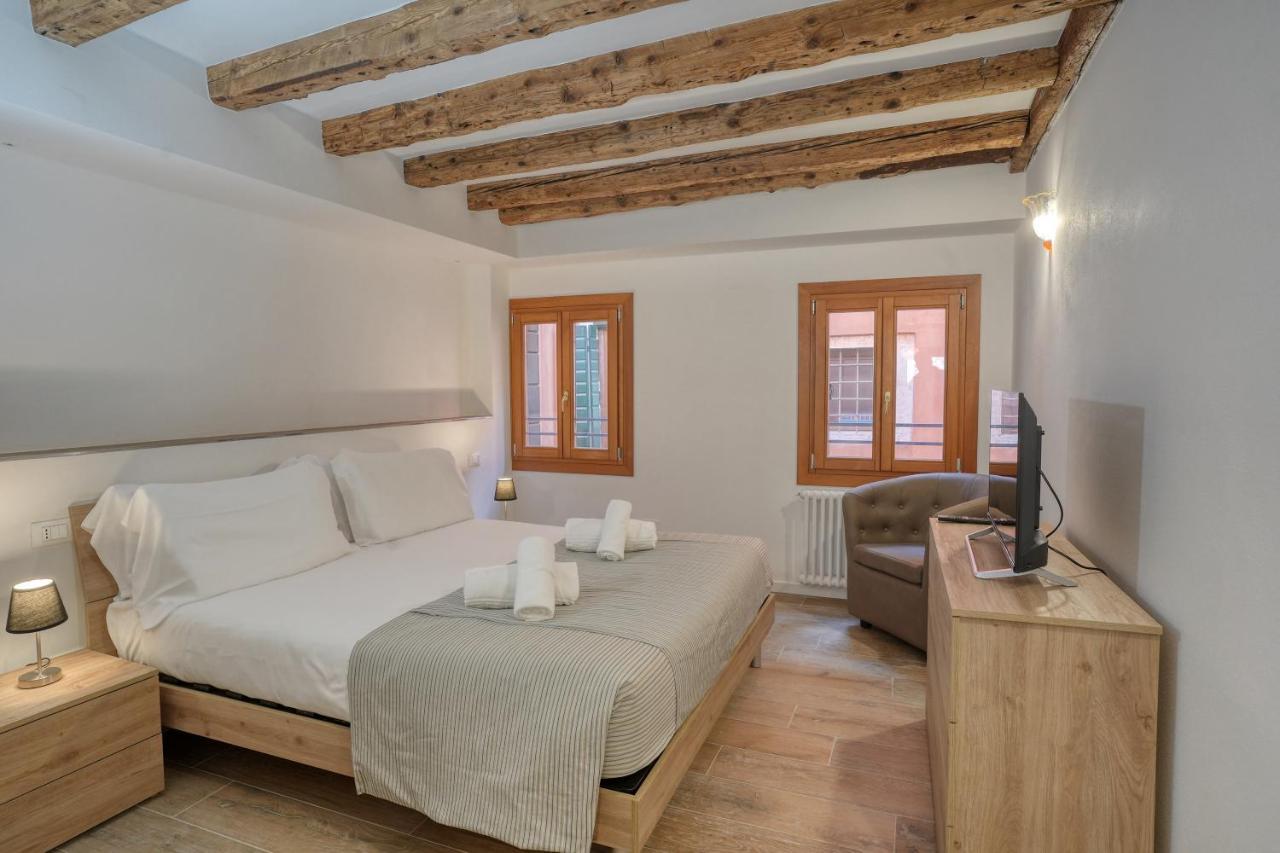 Ecco Suites Apartments Venice Exterior photo