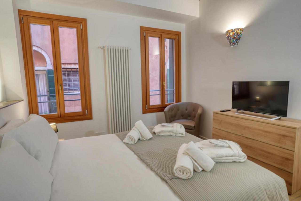 Ecco Suites Apartments Venice Exterior photo