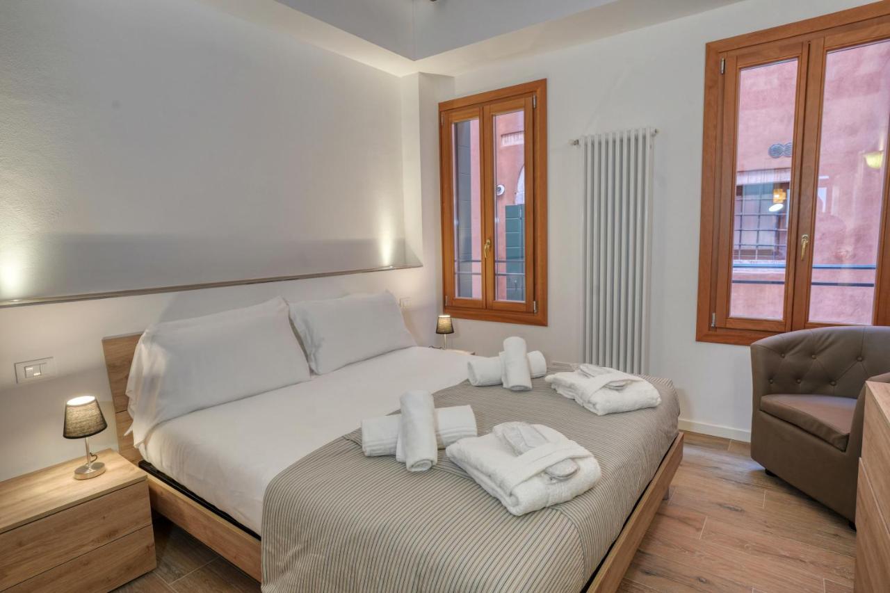 Ecco Suites Apartments Venice Exterior photo