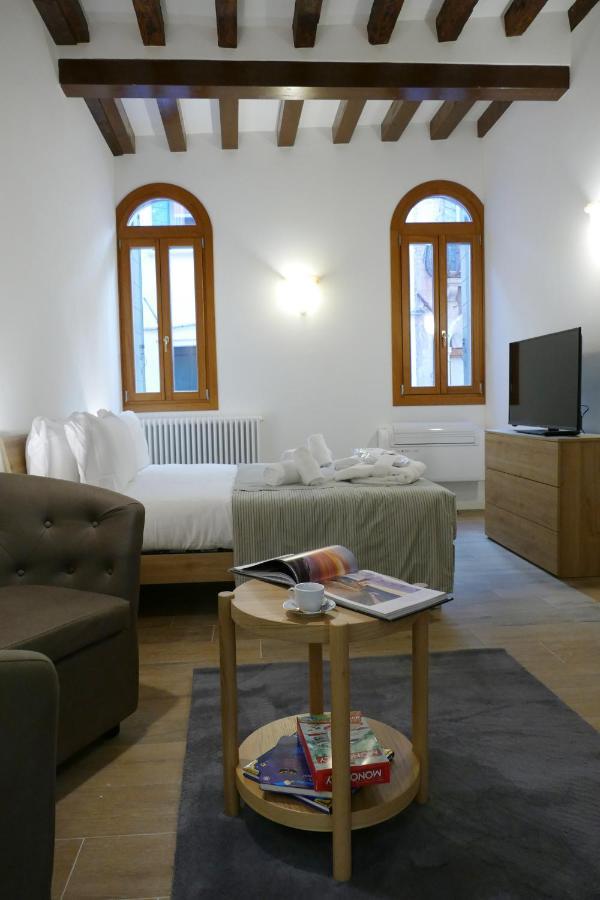 Ecco Suites Apartments Venice Exterior photo
