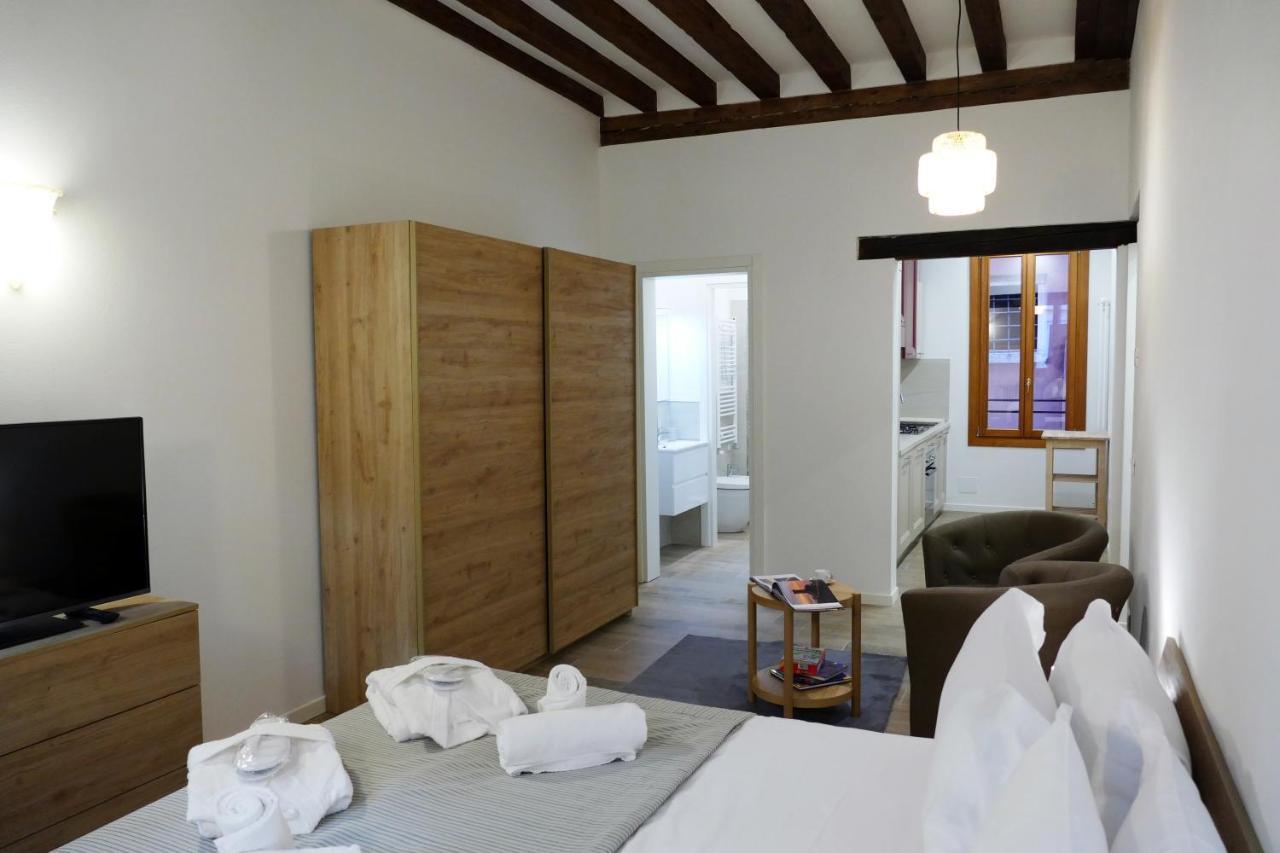 Ecco Suites Apartments Venice Exterior photo