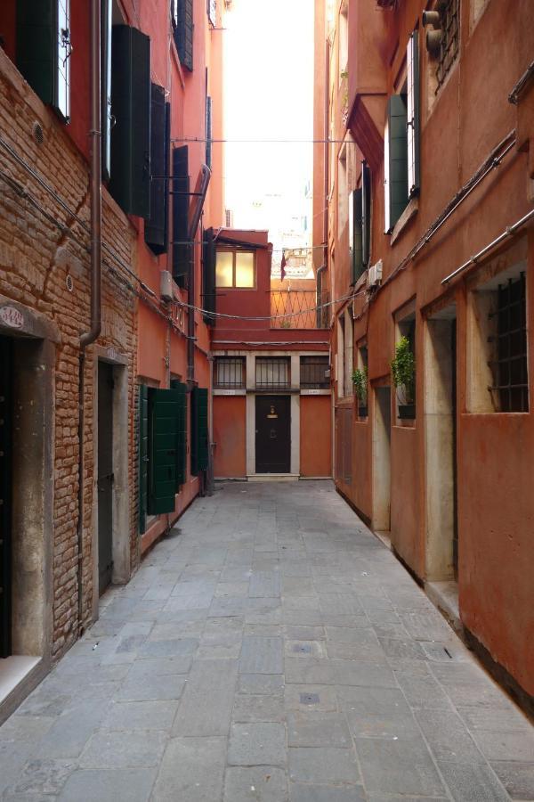 Ecco Suites Apartments Venice Exterior photo