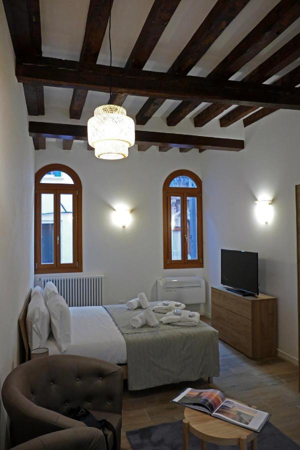 Ecco Suites Apartments Venice Exterior photo